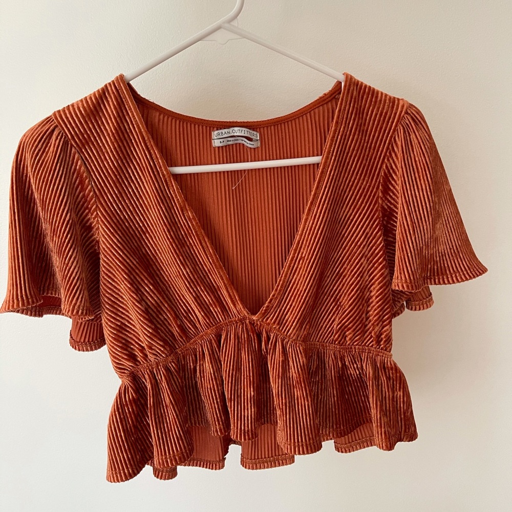 UO Smitten Ribbed Peplum Top
